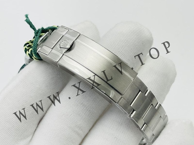 rolex submariner date 41mm (top quality)