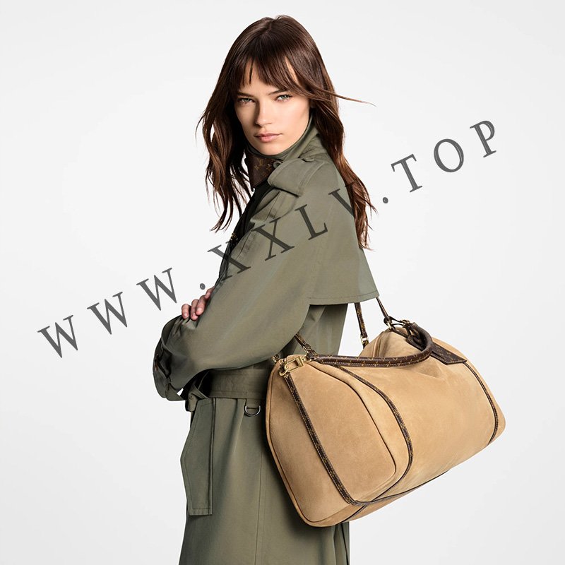 imgi 132 louis vuitton express travel m26451 pm1 cropped worn view