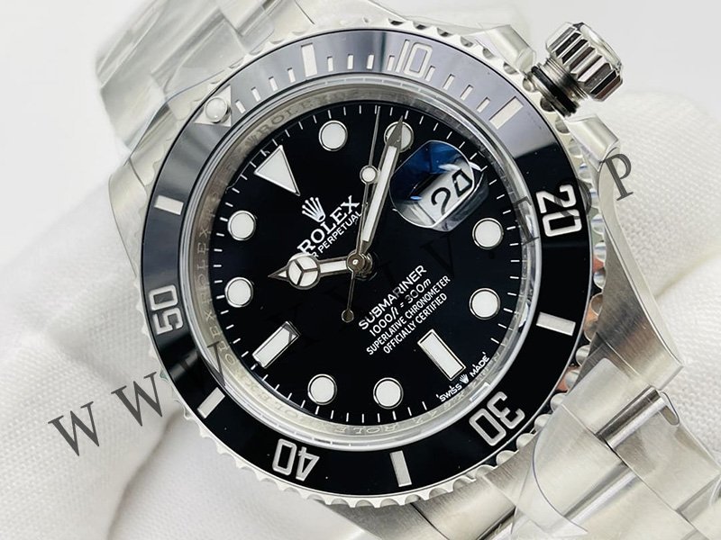 rolex submariner date 41mm (top quality)