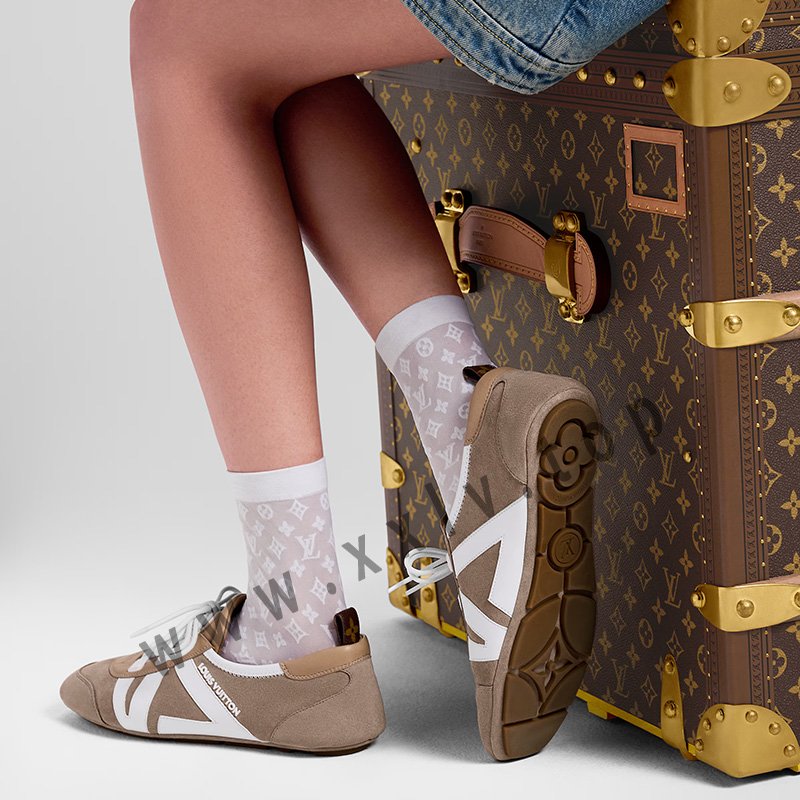louis vuitton lv sneakerina atp00fscno pm1 cropped worn view
