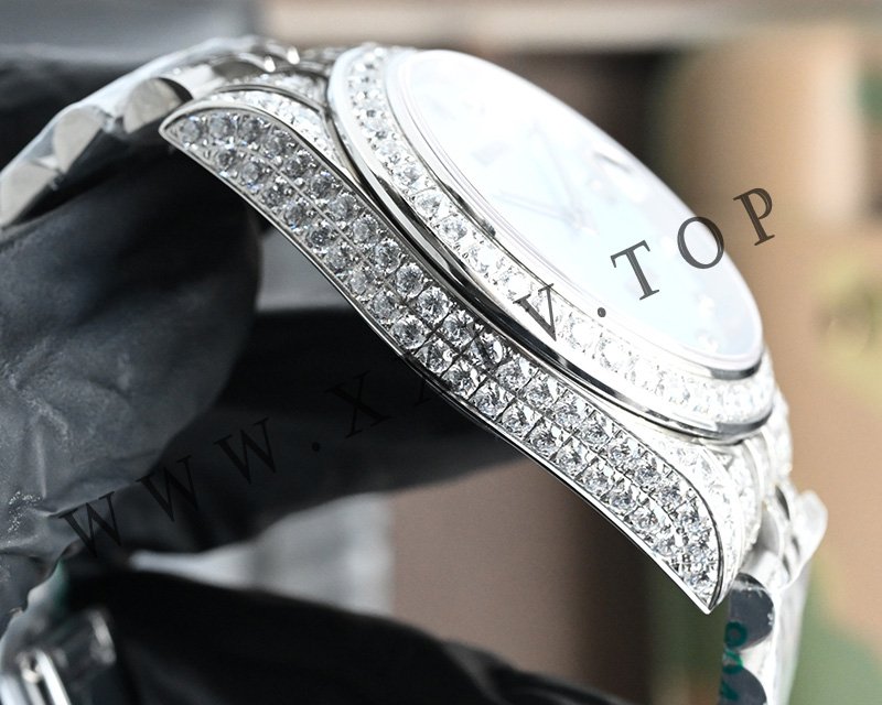 rolex journal 41mm calibre 3255 over 2000 diamonds