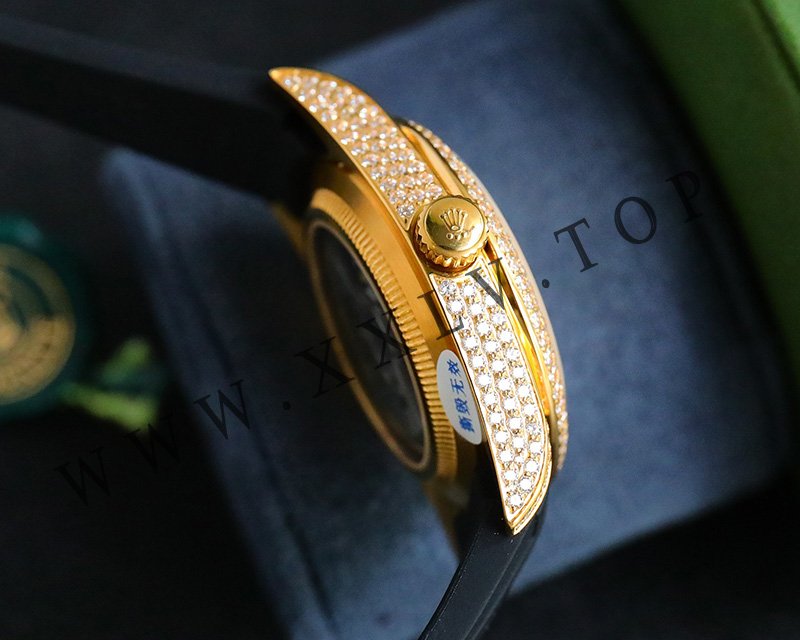 rolex journal 41mm calibre 3255 over 800 diamonds