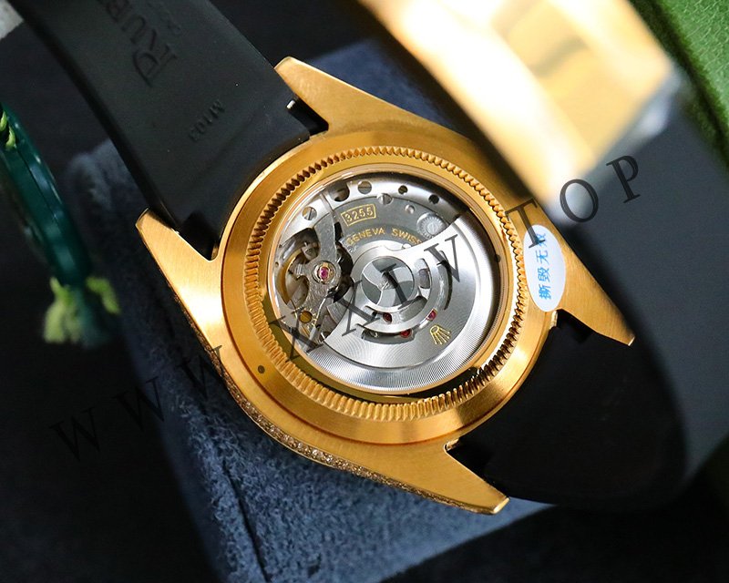 rolex journal 41mm calibre 3255 over 800 diamonds