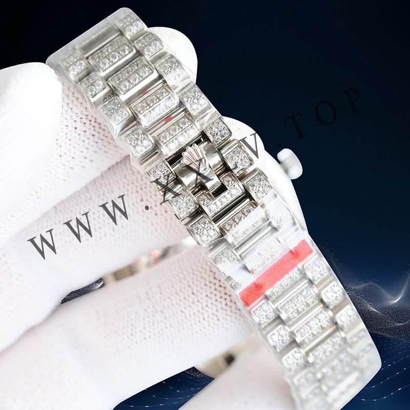 rolex journal 41mm calibre 3255 over 800 diamonds