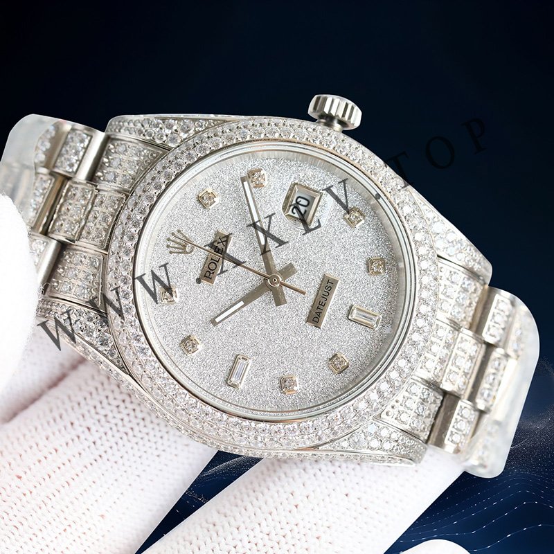 rolex journal 41mm calibre 3255 over 800 diamonds