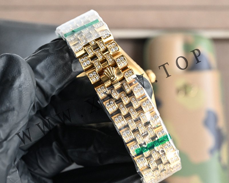 rolex journal 41mm calibre 3255 over 800 diamonds