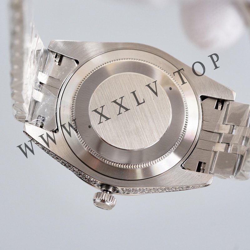 rolex journal 41mm calibre 3255 over 2000 diamonds