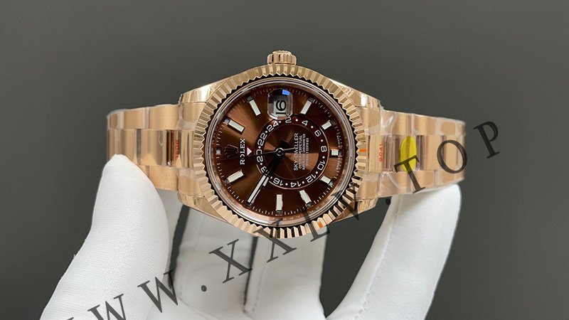 rolex sky dweller 42mm calibre 9002 (top quality)