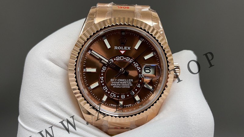 rolex sky dweller 42mm calibre 9002 (top quality)