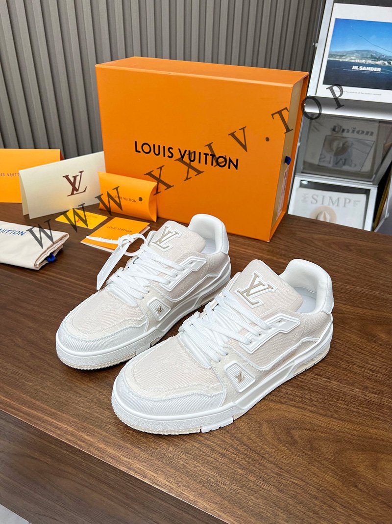 lv sneaker genderless