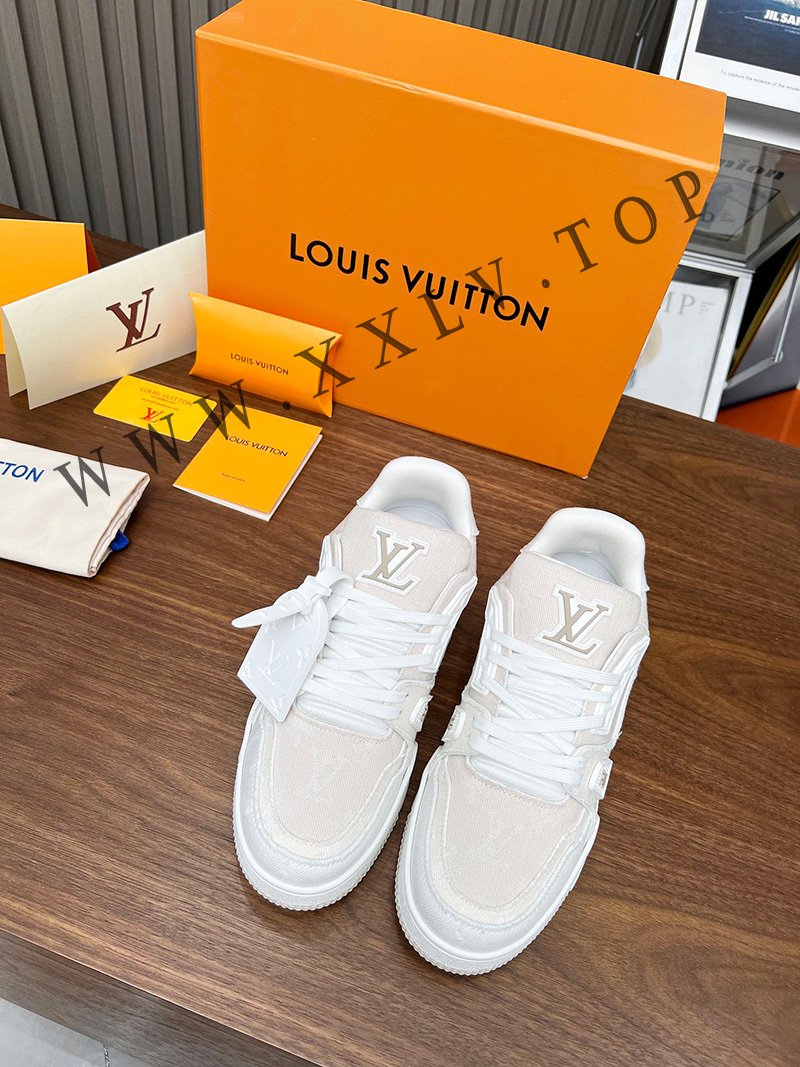 lv sneaker genderless