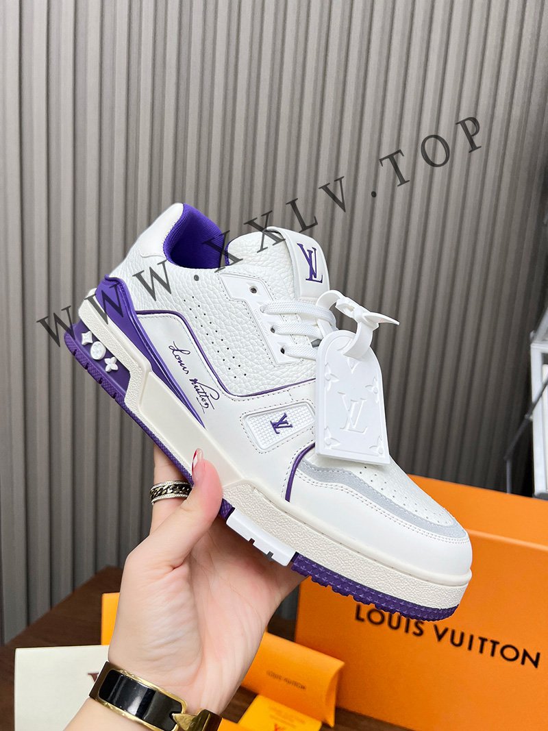 lv sneaker genderless