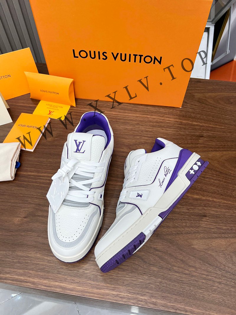 lv sneaker genderless