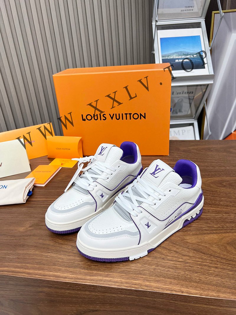 lv sneaker genderless