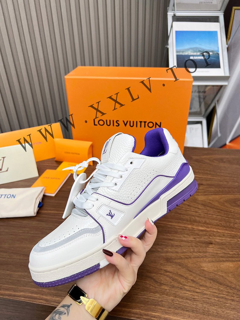 lv sneaker genderless
