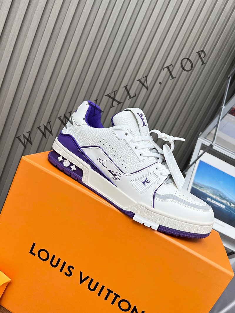 lv sneaker genderless