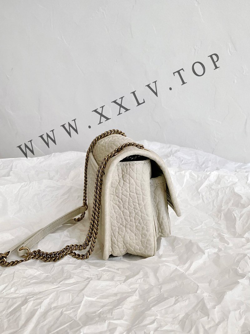 niki large in grained lambskin (复制)