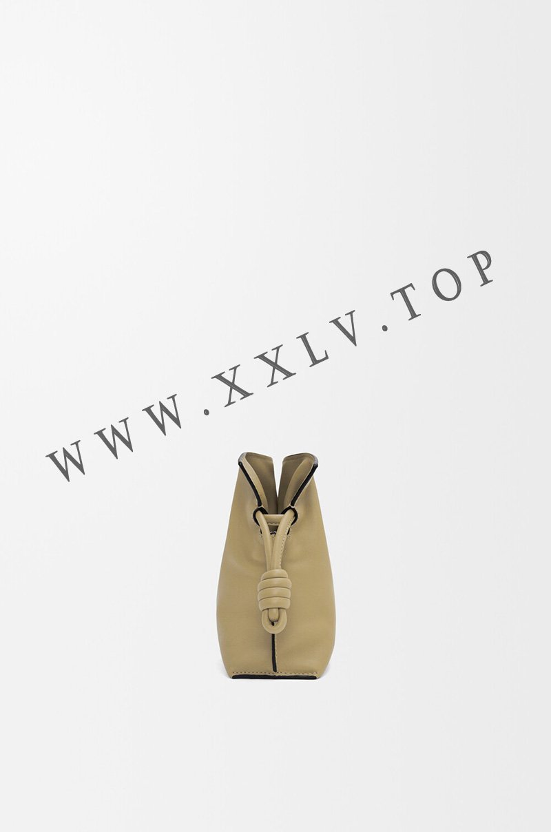 imgi 13 a411fc2x73 9584 1r