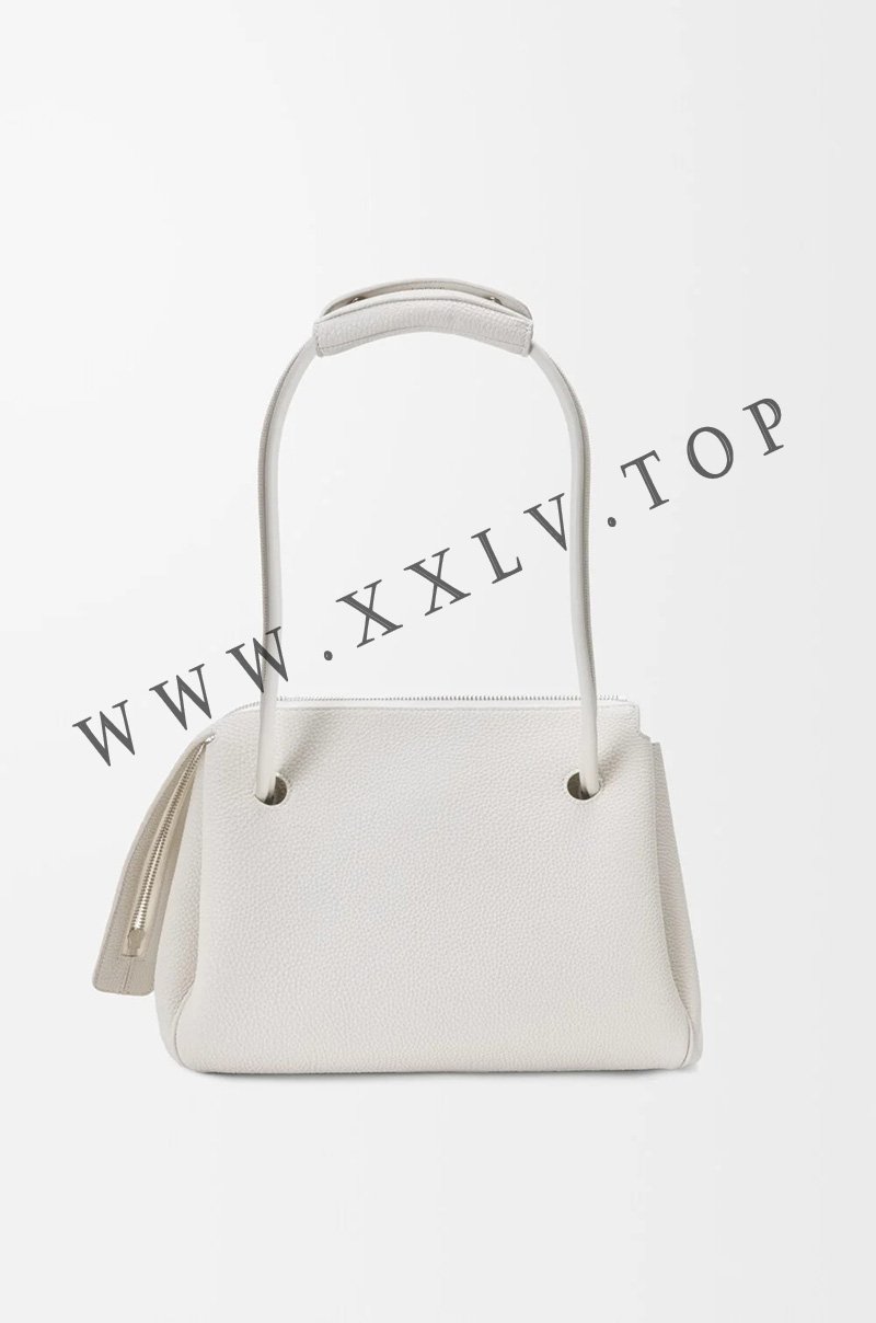 imgi 15 aacoab1x05 9567 1s