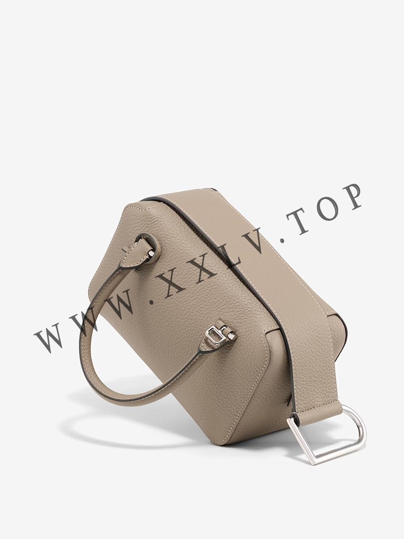 imgi 184 cool box mini taurillon soft tourterelle ivory 15ag