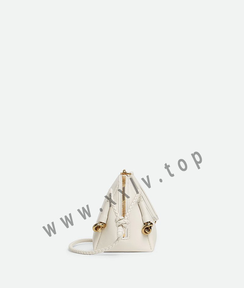 imgi 217 ecom 816975vmaum9104 d