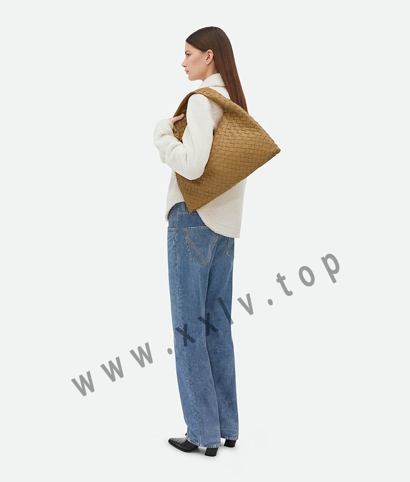 imgi 219 ecom 796262v3iv19893 b