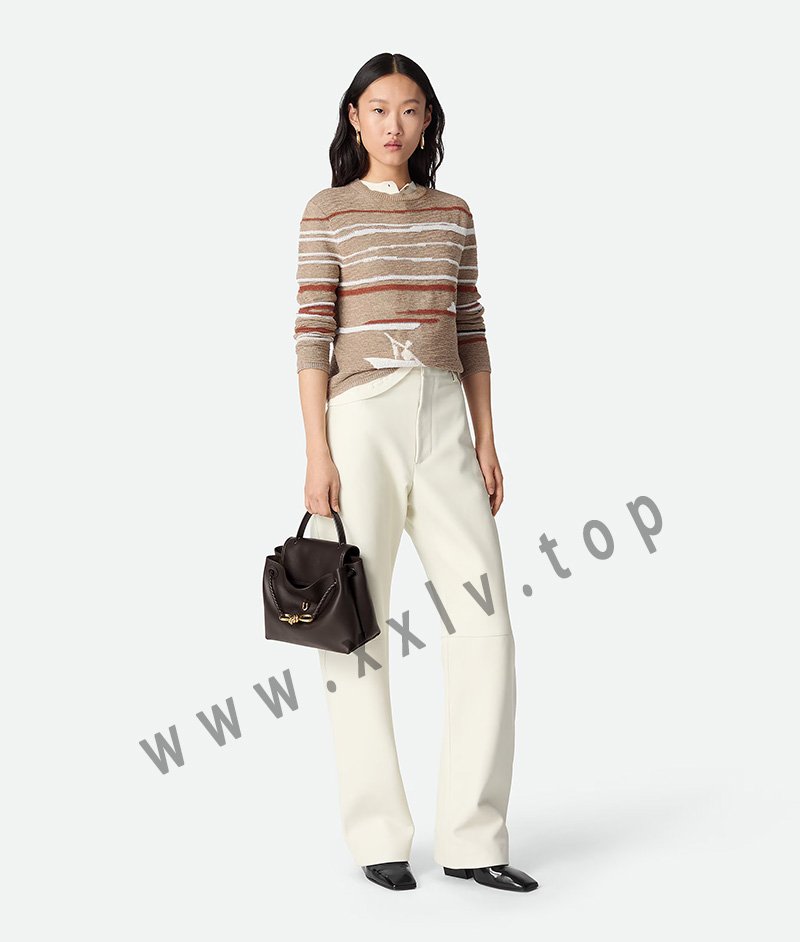 imgi 230 ecom 835835v4o922190 b