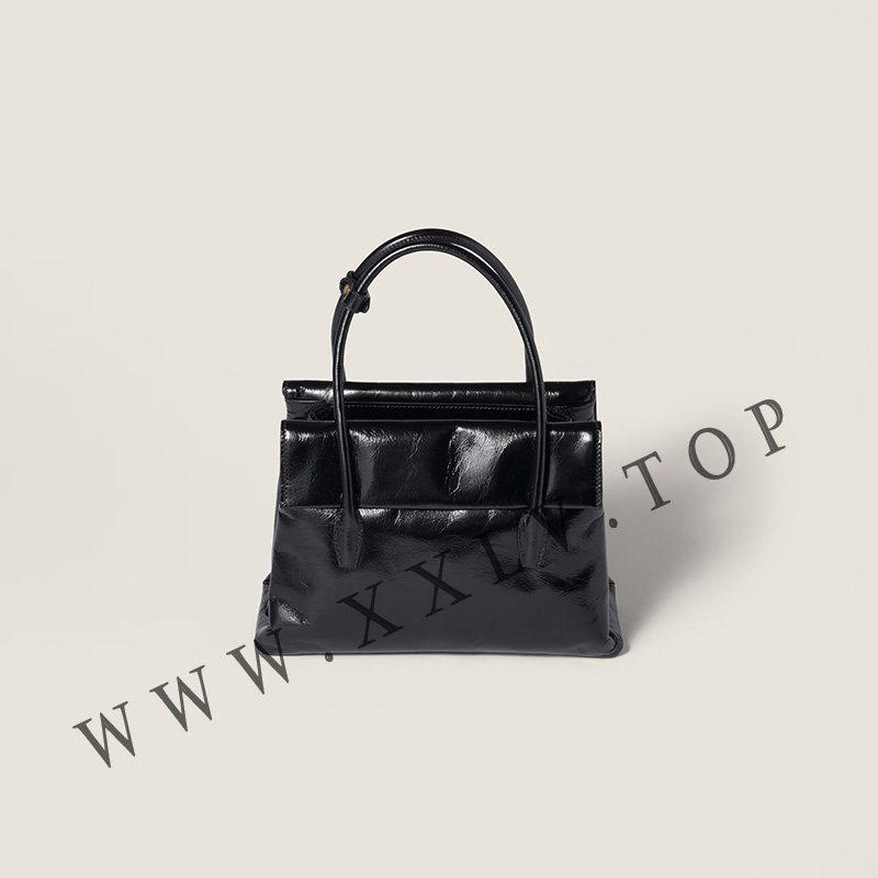 miumiu solitaire hand