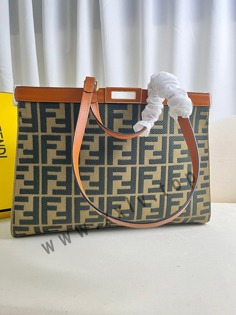 peekaboo x tote size: 40*12*29cm. model number: 1819