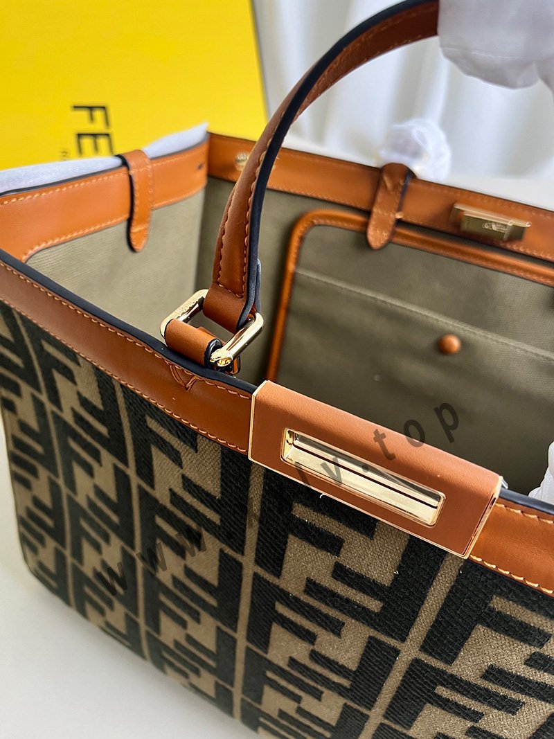 peekaboo x tote size: 40*12*29cm. model number: 1819